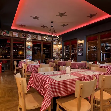 Nawigator Oda ve Kahvaltı 3*