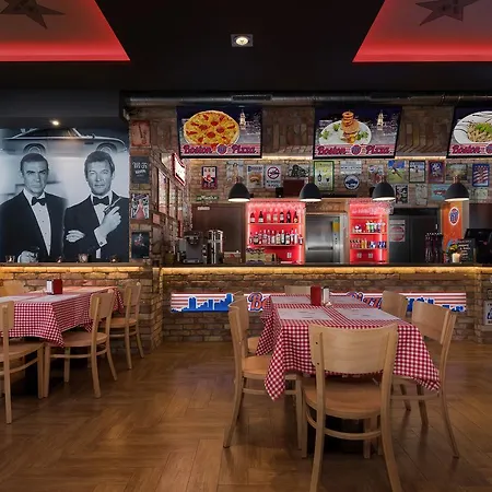 Oda ve Kahvaltı Nawigator Rewal