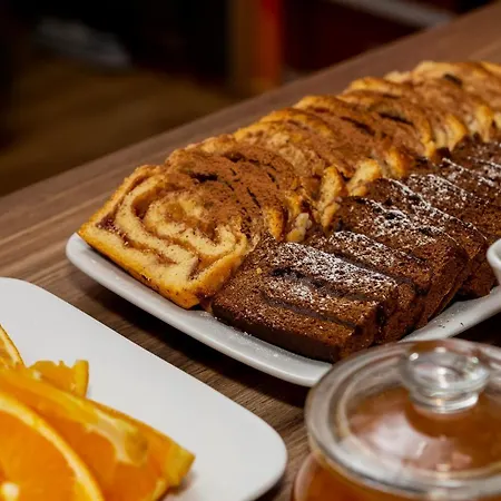 Oda ve Kahvaltı Nawigator Rewal