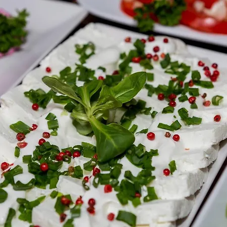 Nawigator Oda ve Kahvaltı 3*